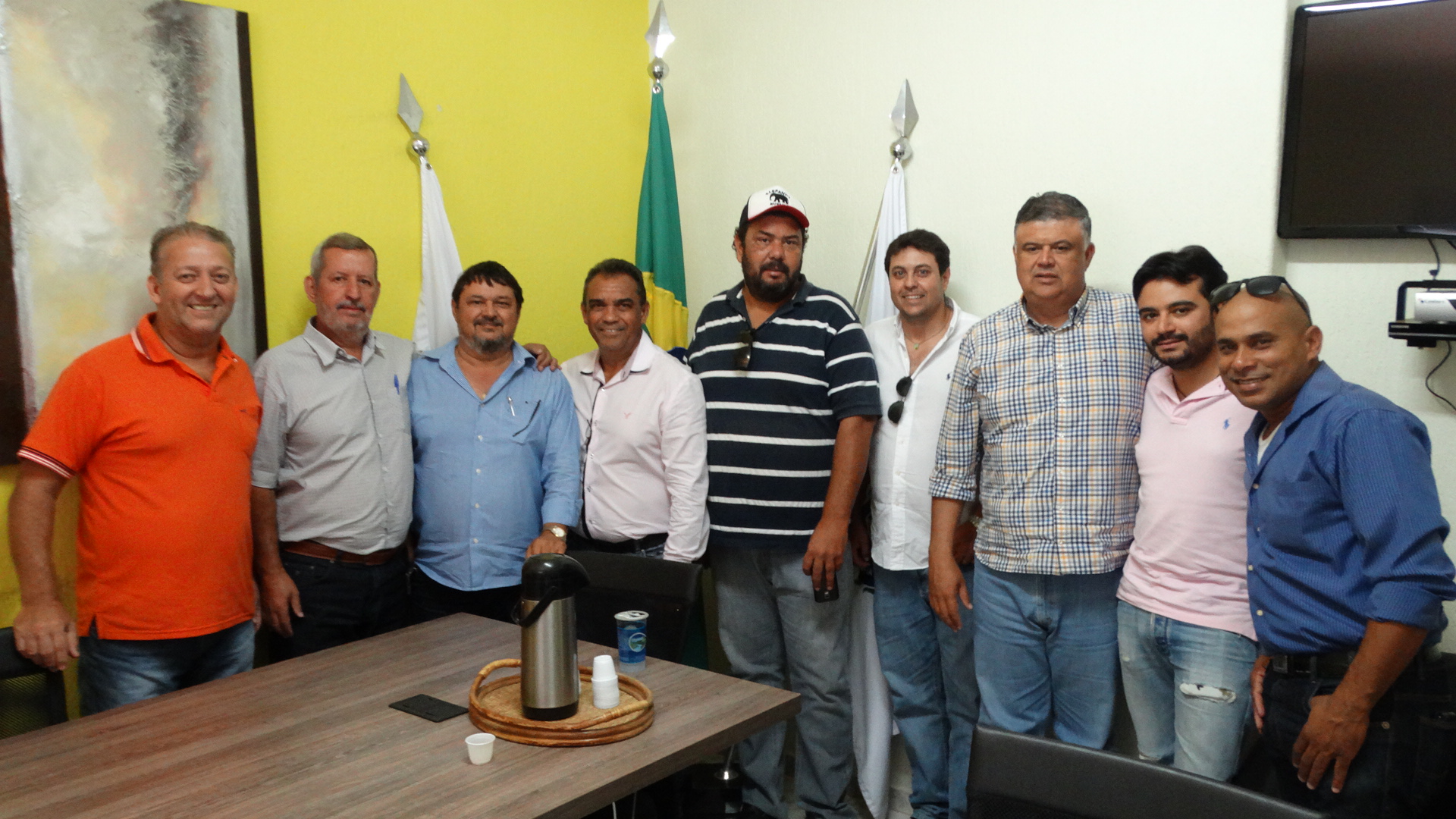 Câmara recebe visita do gerente comercial da CEMIG, para esclarecimento sobre falta de energia na área rural do Prata.